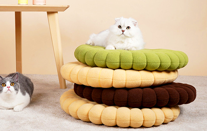 PET BEDS & CUSHIONS