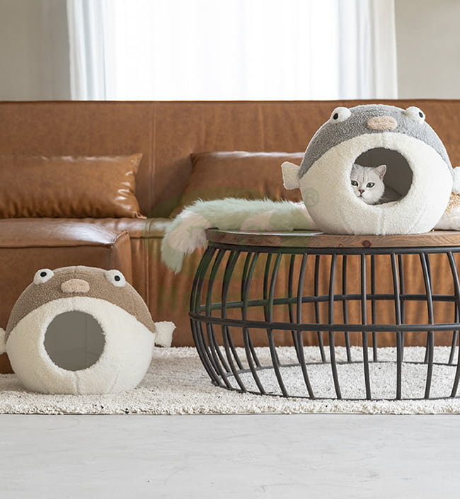Easy Cleaning Cat House