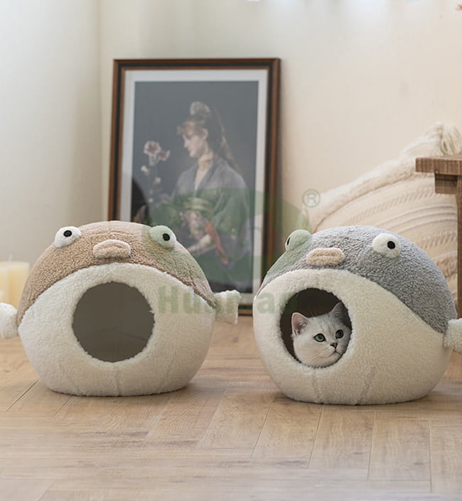 Easy Cleaning Cat House