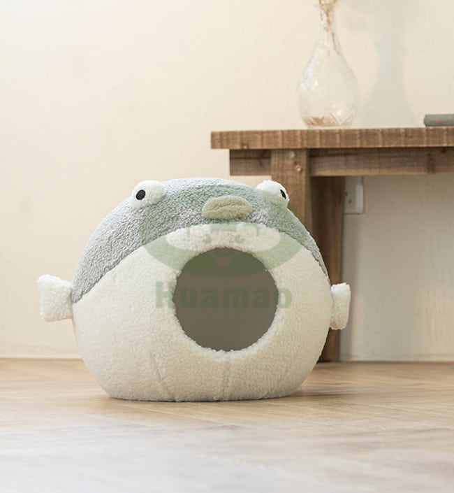 Easy Cleaning Cat House