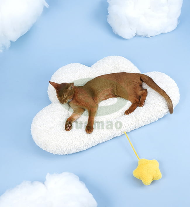 White Small Pet Bed
